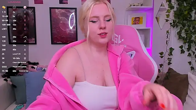 art lovee online show from September 16, 2025, 1:17 am