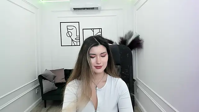 AnneTLi online show from September 25, 2025, 3:21 am