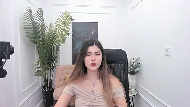 AnneTLi online show from November 29, 2025, 3:20 am