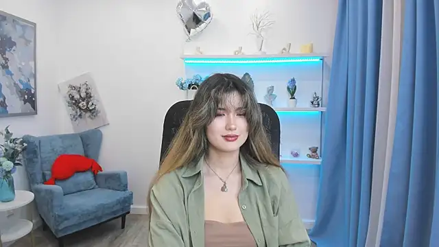 AnneTLi online show from June 7, 2026, 7:17 pm