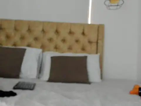 KeryHillson online show from September 27, 2025, 12:10 pm