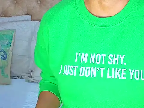 KeryHillson online show from October 23, 2025, 11:53 am