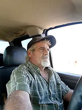 Snapshot of TTolbert chatting on December 6, 2024, 7:01 pm TTolbert online show from December 6, 2024, 7:01 pm