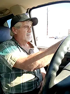 Snapshot of TTolbert chatting on December 7, 2024, 6:04 pm TTolbert online show from December 7, 2024, 6:04 pm