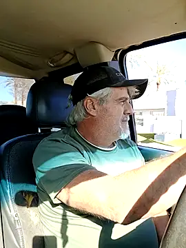 Snapshot of TTolbert chatting on January 10, 2025, 9:10 pm TTolbert online show from January 10, 2025, 9:10 pm