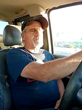 Snapshot of TTolbert chatting on January 14, 2025, 11:48 pm TTolbert online show from January 14, 2025, 11:48 pm