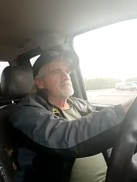 Snapshot of TTolbert chatting on January 25, 2025, 3:41 pm TTolbert online show from January 25, 2025, 3:41 pm