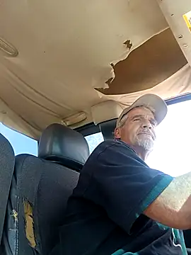 Snapshot of TTolbert chatting on September 22, 2025, 8:55 pm TTolbert online show from September 22, 2025, 8:55 pm