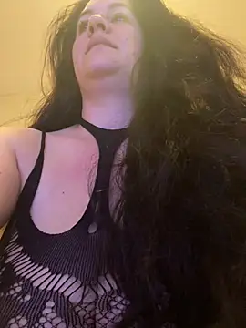 newgirl19 online show from February 25, 2025, 2:36 am