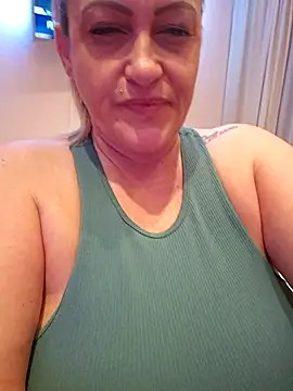 Isabellaa04 online show from December 7, 2024, 5:31 pm