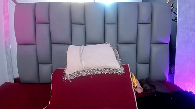  MiaBrown  online show from February 5, 2025, 12:06 pm