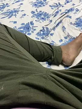 Snapshot of Honeydick7 chatting on February 16, 2025, 2:00 pm Honeydick7 online show from February 16, 2025, 2:00 pm