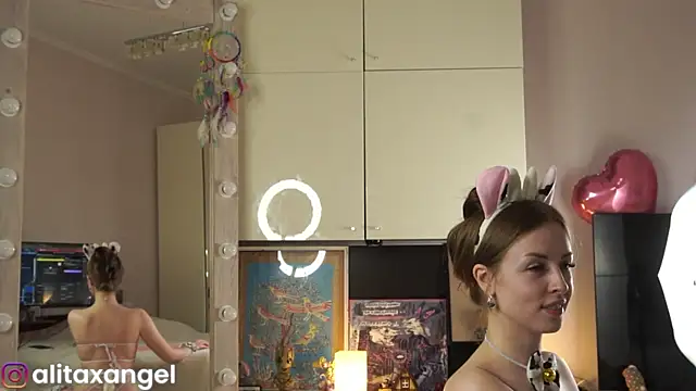 AlitaXAngelic online show from April 24, 2026, 3:25 pm