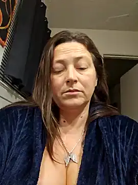 Snapshot of angelbaby1998 chatting on December 17, 2024, 4:12 am angelbaby1998 online show from December 17, 2024, 4:12 am