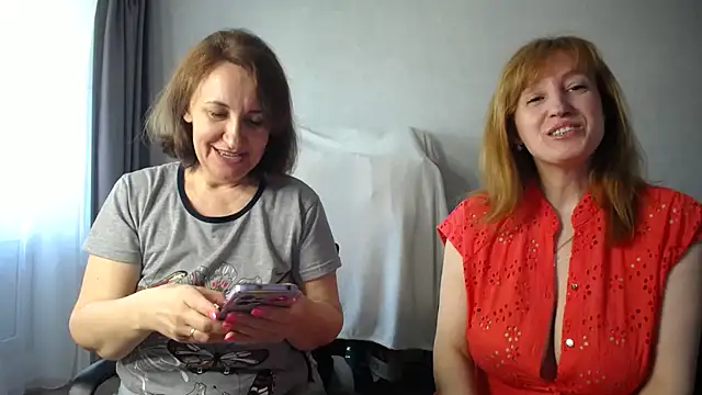 DonnaMagdalena online show from May 18, 2026, 7:47 am