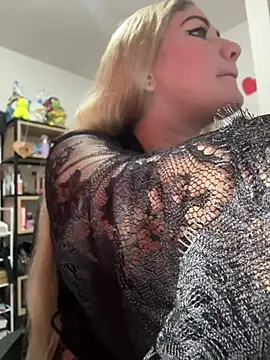 Celestedubois online show from April 9, 2026, 10:04 pm