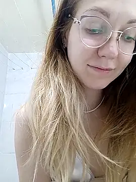  Sweet Love  online show from February 25, 2025, 10:39 pm