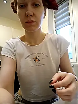  Sweet Love  online show from November 10, 2025, 11:20 am