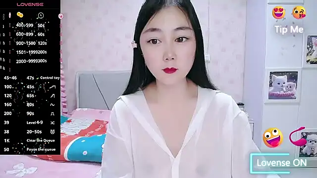 Elvira baby online show from April 13, 2026, 2:39 am