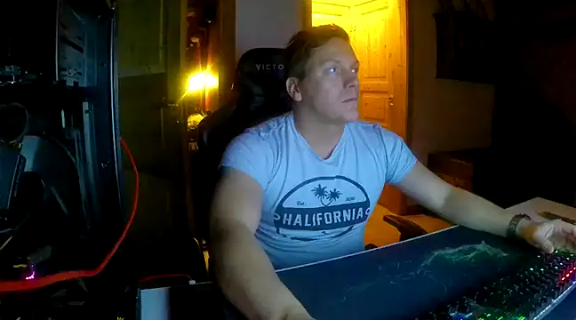 supergirly199 online show from February 12, 2025, 10:15 pm