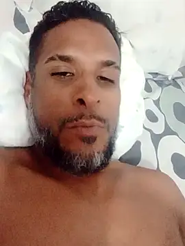 Snapshot of Bbclatinoatletic chatting on November 16, 2025, 11:10 pm Bbclatinoatletic online show from November 16, 2025, 11:10 pm