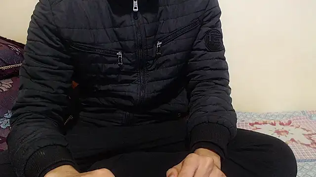 Alexdelarge323 online show from March 13, 2025, 4:34 pm