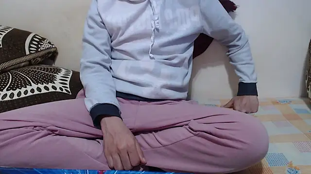 Alexdelarge323 online show from March 13, 2026, 2:01 pm