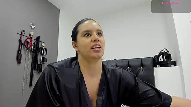 MariaGaitan online show from February 28, 2025, 3:04 pm