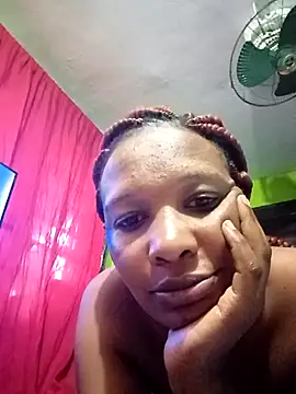 Snapshot of pretty_babez chatting on November 1, 2025, 12:29 pm pretty babez online show from November 1, 2025, 12:29 pm