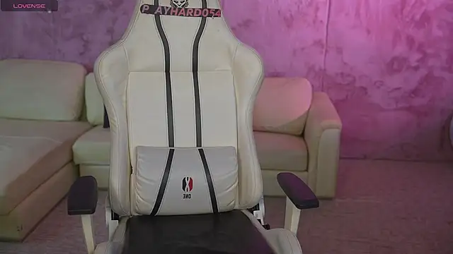 Jasmine Flow online show from April 18, 2026, 7:23 am