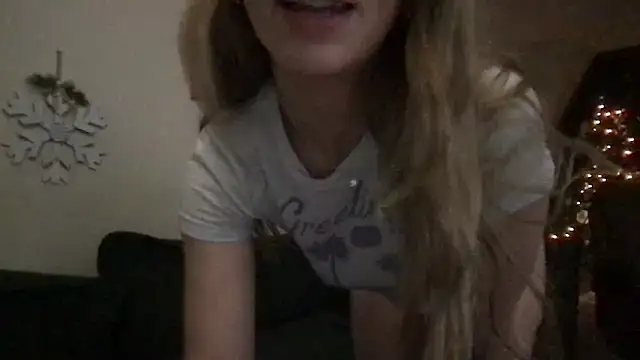 addiebby33 online show from December 2, 2024, 1:36 am