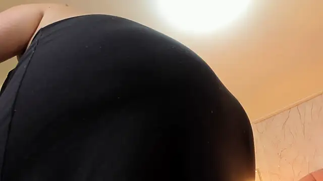 nalalye cruzz  online show from January 26, 2025, 2:14 am