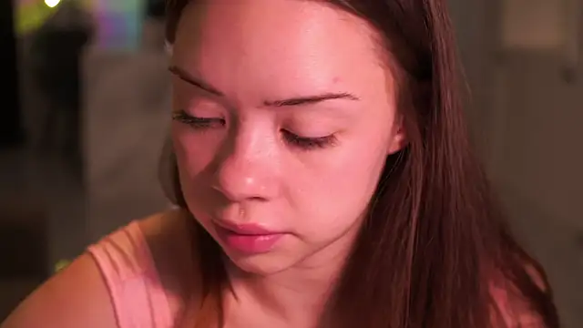 VixenMia online show from February 17, 2026, 3:25 am