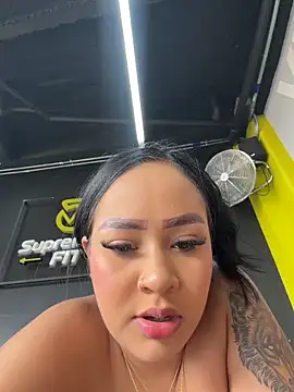 Luisa Fernandaa online show from March 17, 2026, 6:22 pm