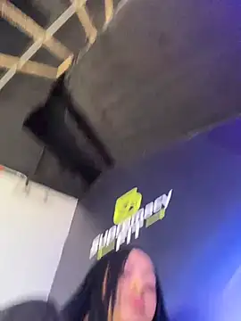 Luisa Fernandaa online show from March 25, 2026, 7:20 pm