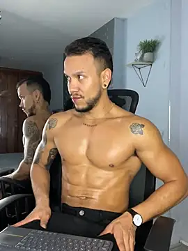 ARON TAYLER01 online show from January 9, 2025, 12:41 pm