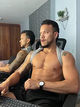 ARON TAYLER01 online show from January 25, 2025, 5:08 pm