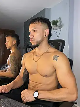 ARON TAYLER01 online show from January 29, 2025, 12:35 pm