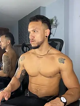 ARON TAYLER01 online show from January 31, 2025, 12:40 pm