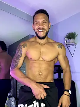 ARON TAYLER01 online show from October 8, 2025, 10:35 am