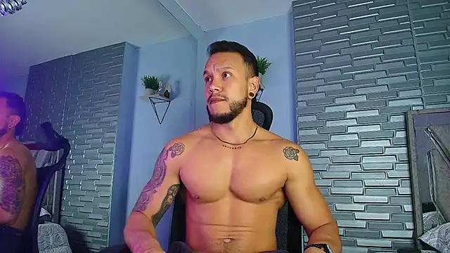 Snapshot of ARON_TAYLER01 chatting on February 17, 2026, 10:34 am ARON TAYLER01 online show from February 17, 2026, 10:34 am