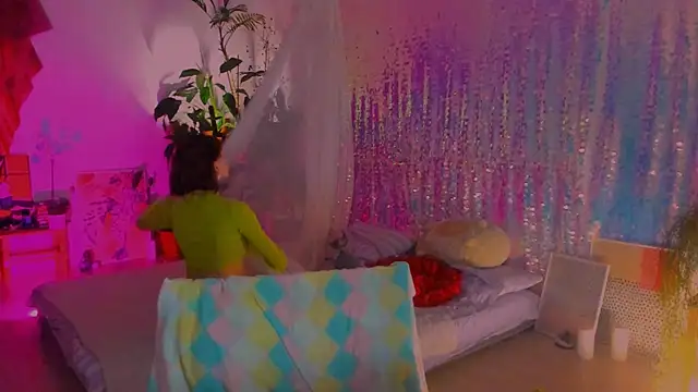 poli   online show from January 24, 2025, 5:32 pm