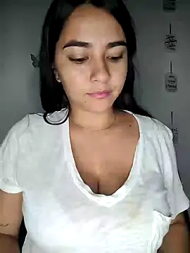 alison villalobo online show from October 26, 2025, 1:44 am