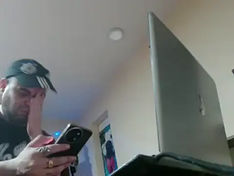 Snapshot of alphaswitchard chatting on December 20, 2024, 2:30 am alphaswitchard online show from December 20, 2024, 2:30 am