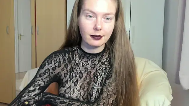 Snapshot of Rolla_Coaster chatting on June 4, 2026, 8:37 pm Rolla Coaster online show from June 4, 2026, 8:37 pm
