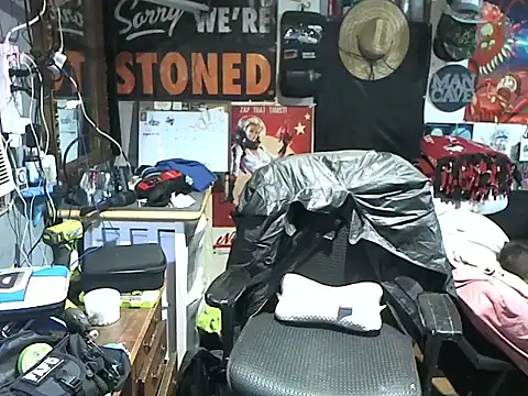 CloudDadddyyy420 online show from December 24, 2024, 10:06 pm
