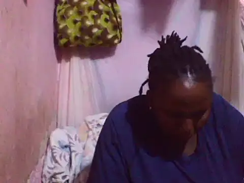 Snapshot of big_clits chatting on March 17, 2025, 5:34 am big clits online show from March 17, 2025, 5:34 am