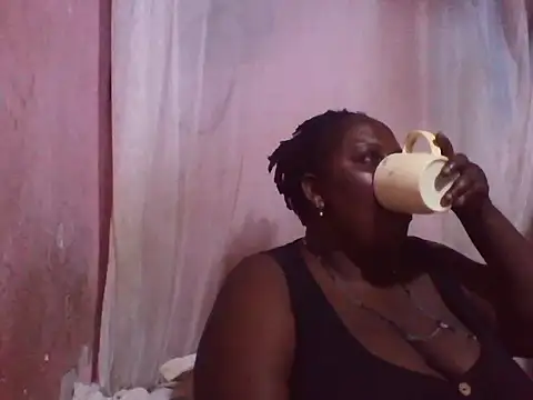 Snapshot of big_clits chatting on September 21, 2025, 2:13 am big clits online show from September 21, 2025, 2:13 am