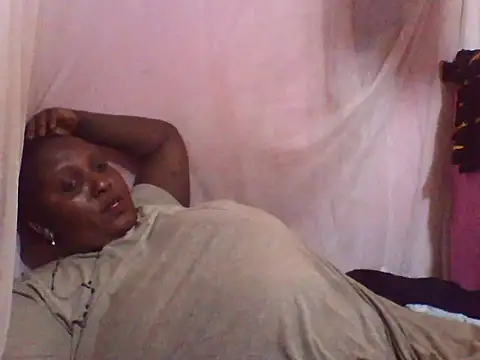 Snapshot of big_clits chatting on October 9, 2025, 10:02 am big clits online show from October 9, 2025, 10:02 am