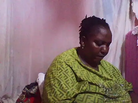 Snapshot of big_clits chatting on October 11, 2025, 3:06 am big clits online show from October 11, 2025, 3:06 am